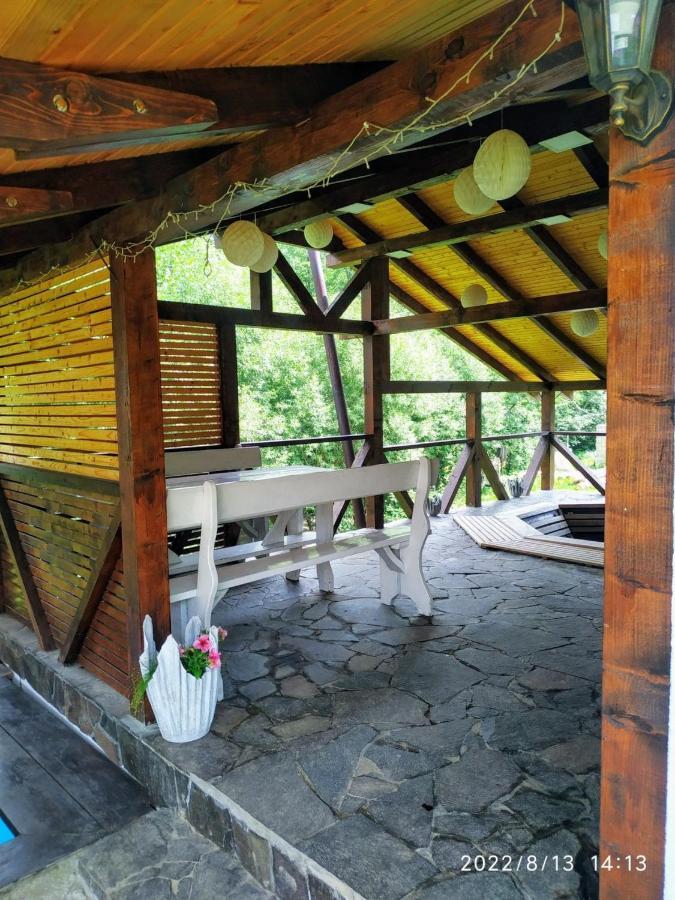 Відпочинковий Комплекс "Alpha Plus" Yablunytsya Extérieur photo